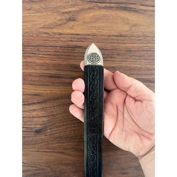 Lee River Made in Ireland Black Silver Tooled Leather size L 48/50 Celtic Irish - Picture 4 of 4